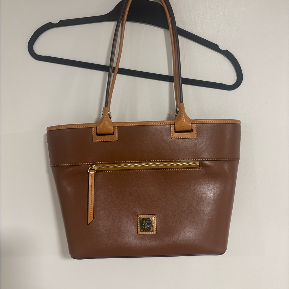 Dooney & Bourke Pebble Grain Zip Tote
